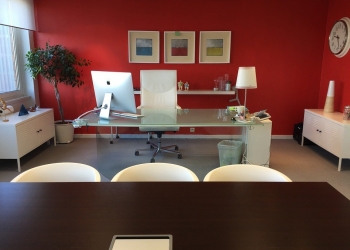 10 Creative modern office paint ideas to spice up the company workspace